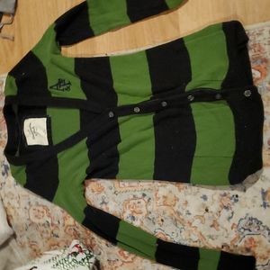 Size extra small, navy blue and green long sleeve/button up shirt